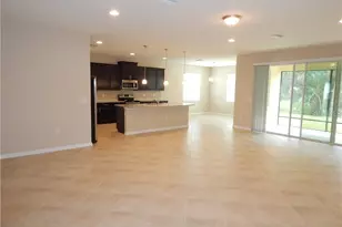 15302 Las Olas Pl, Bradenton, FL 34212 - Photo 7