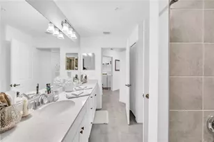 18114 Gawthrop Dr, Lakewood Ranch, FL 34211 - Photo 13