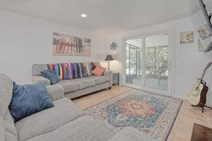3217 Restful Ln, Sarasota, FL 34231 - Photo 9