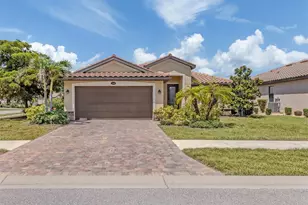 12490 Cinqueterre Dr, Venice, FL 34293 - Photo 3