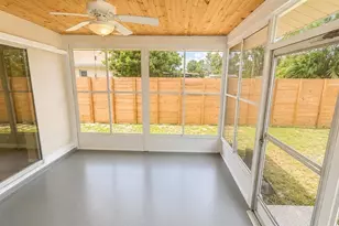 3435 Dunbar Dr, Sarasota, FL 34232 - Photo 21