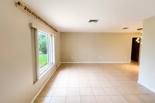 3435 Dunbar Dr, Sarasota, FL 34232 - Photo 3