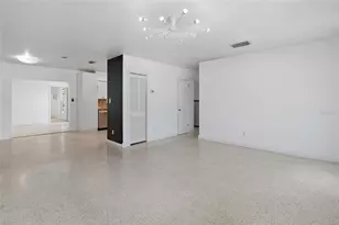 2627 Dueby St, Sarasota, FL 34231 - Photo 7