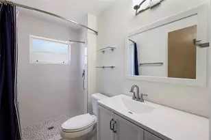 3305 Highland Ave W, Bradenton, FL 34205 - Photo 13