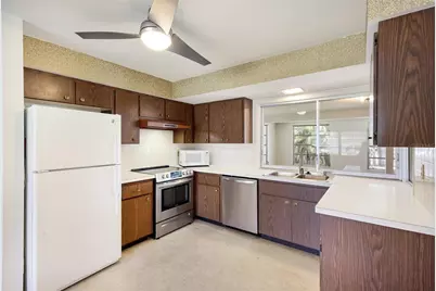 3305 Highland Avenue W, Bradenton, FL 34205 - Photo 7