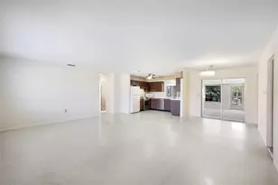 3305 Highland Ave W, Bradenton, FL 34205 - Photo 3