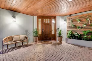 526 56th St, Holmes Beach, FL 34217 - Photo 9