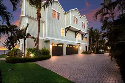 526 56th Street, Holmes Beach, FL 34217 - Photo 3