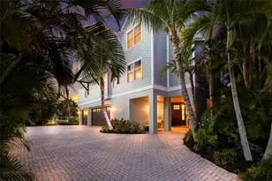 526 56th St, Holmes Beach, FL 34217 - Photo 5