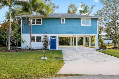 727 47th Street W, Palmetto, FL 34221 - Photo 1