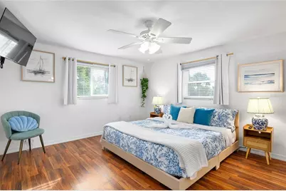 727 47th Street W, Palmetto, FL 34221 - Photo 17