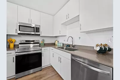 1703 N Tamiami Trail #306, Sarasota, FL 34234 - Photo 13