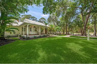 2810 Sarasota Golf Club Boulevard, Sarasota, FL 34240 - Photo 7