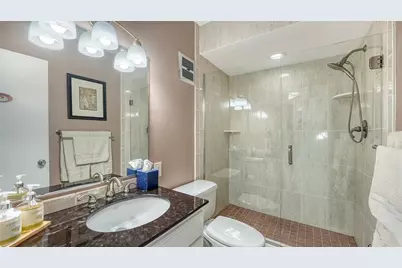 777 John Ringling Boulevard #24, Sarasota, FL 34236 - Photo 21