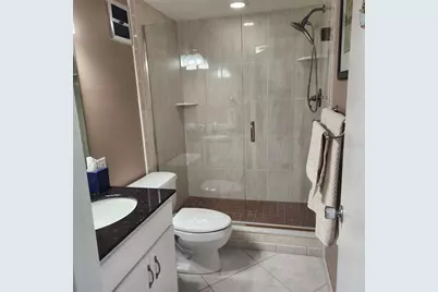 777 John Ringling Boulevard #24, Sarasota, FL 34236 - Photo 15