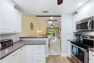 3663 Longmeadow #23, Sarasota, FL 34235 - Photo 11