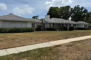 7617 Senrab Dr, Bradenton, FL 34209 - Photo 3