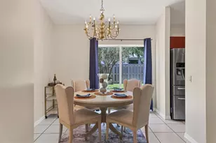 5485 Ashton Manor Dr, Sarasota, FL 34233 - Photo 9