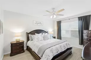 24413 Bandoni Pl, Venice, FL 34293 - Photo 15