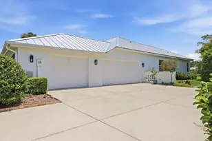4575 Satinleaf Ln, Sarasota, FL 34241 - Photo 5