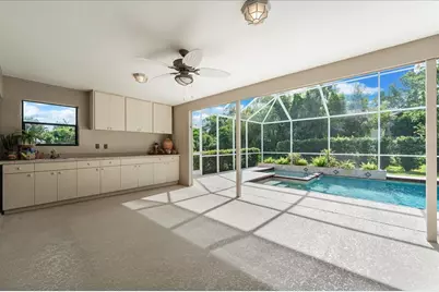 4010 Country View Drive, Sarasota, FL 34233 - Photo 15