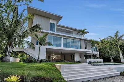 500 Harbor Cove Circle, Longboat Key, FL 34228 - Photo 9