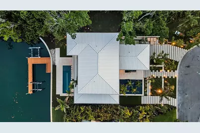 500 Harbor Cove Circle, Longboat Key, FL 34228 - Photo 13