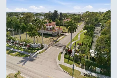 1740 Assisi Drive, Sarasota, FL 34231 - Photo 15