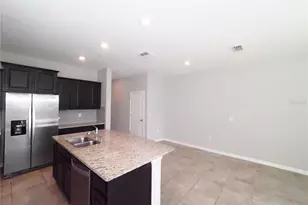 4444 Aqua Mirage St, Sarasota, FL 34238 - Photo 5