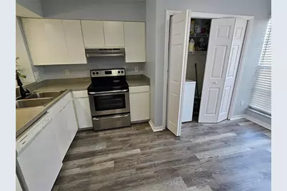 13817 Stone Mill Way, Tampa, FL 33613 - Photo 3