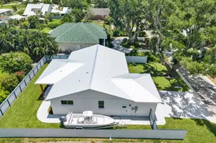 412 17th Ave W, Palmetto, FL 34221 - Photo 1