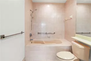 3731 Sarasota Square Blvd, Sarasota, FL 34238 - Photo 37