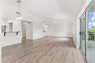 3731 Sarasota Square Blvd, Sarasota, FL 34238 - Photo 23