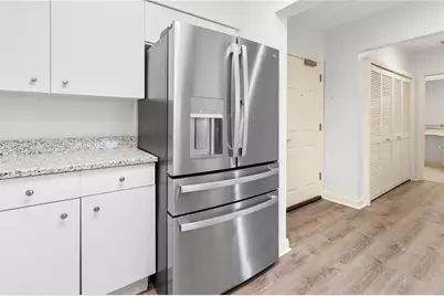 3731 Sarasota Square Boulevard #309E, Sarasota, FL 34238 - Photo 17