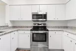 3731 Sarasota Square Blvd, Sarasota, FL 34238 - Photo 15