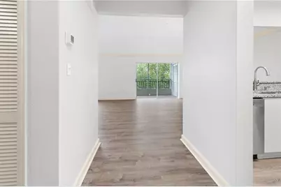 3731 Sarasota Square Boulevard #309E, Sarasota, FL 34238 - Photo 9
