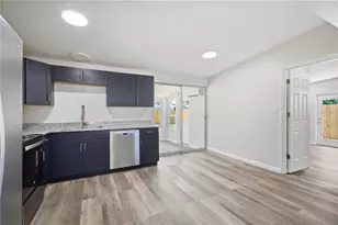5807 16th St W, Bradenton, FL 34207 - Photo 11