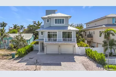 2918 Gulf Drive, Holmes Beach, FL 34217 - Photo 1