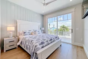2918 Gulf Dr, Bradenton Beach, FL 34217 - Photo 35