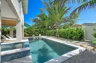 2918 Gulf Dr, Bradenton Beach, FL 34217 - Photo 73