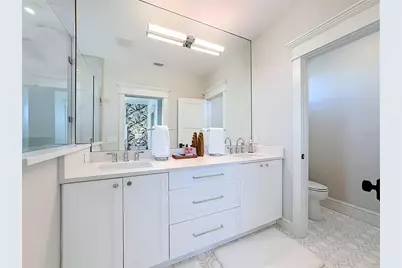 2918 Gulf Drive, Bradenton Beach, FL 34217 - Photo 43