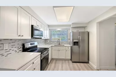 2512 Post Road, Sarasota, FL 34231 - Photo 11