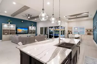8448 Cane Bay Court, Lakewood Ranch, FL 34202 - Photo 9