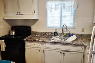 1815 Sunny Dr, Bradenton, FL 34207 - Photo 5