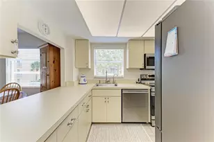 8625 Midnight Pass Rd, Sarasota, FL 34242 - Photo 21