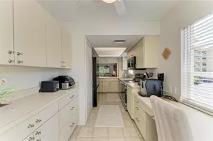 8625 Midnight Pass Rd, Sarasota, FL 34242 - Photo 11
