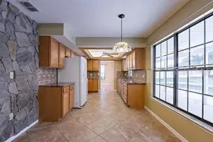 7528 River Country Dr, Weeki Wachee, FL 34607 - Photo 3
