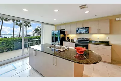888 Boulevard Of The Arts #505, Sarasota, FL 34236 - Photo 43