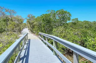 5161 Flicker Field Cir, Sarasota, FL 34231 - Photo 73