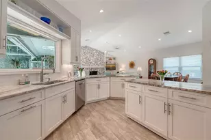 5161 Flicker Field Cir, Sarasota, FL 34231 - Photo 23